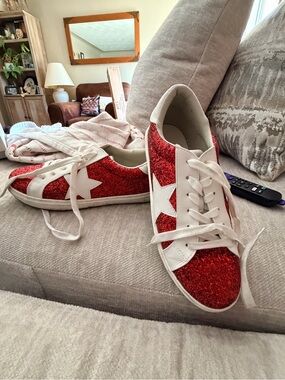 Women’s Red Glitter Star Lace-Up Sneakers